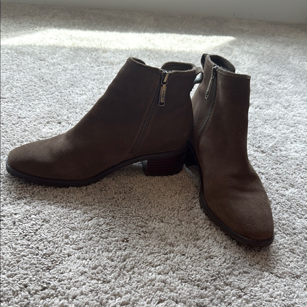 Blondo Brown Ankle Boots